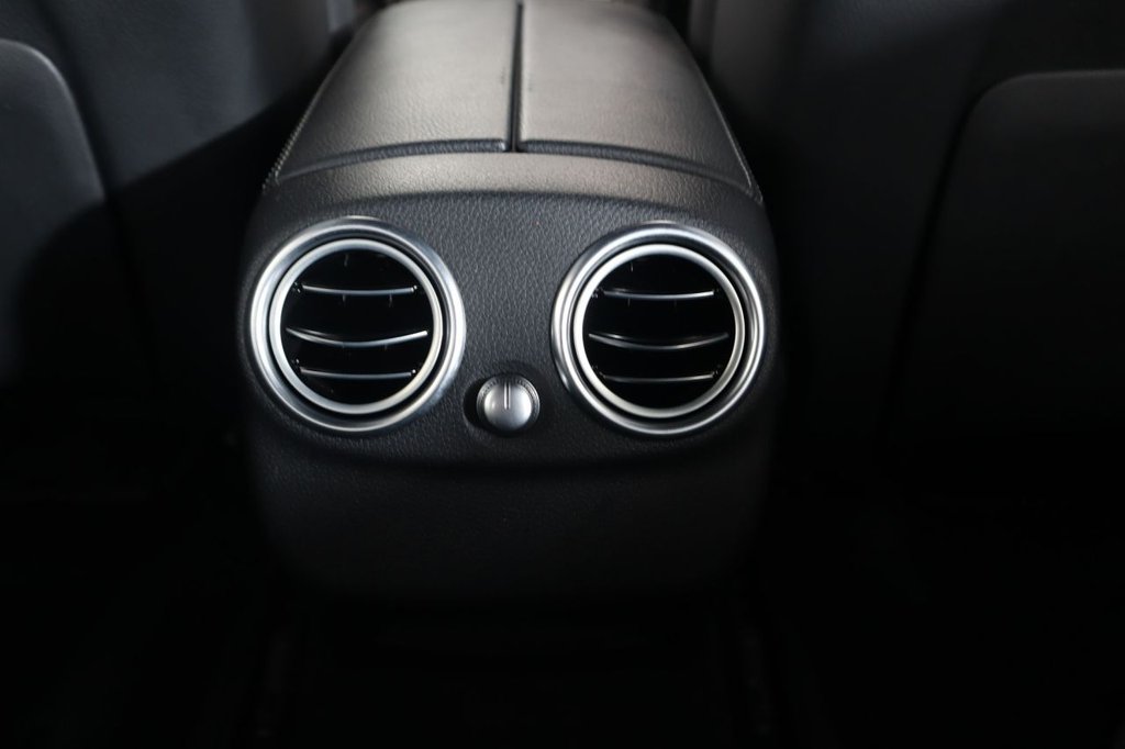 Used Mercedes-Benz C Class 2018 for sale - 77140020: Photo 26