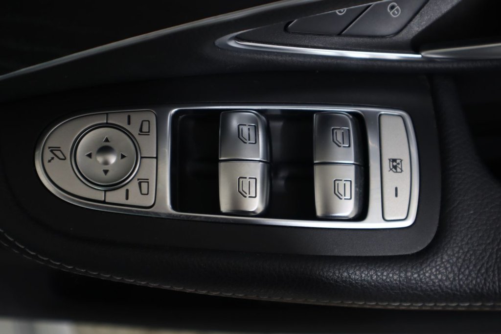 Used Mercedes-Benz C Class 2018 for sale - 77140020: Photo 31