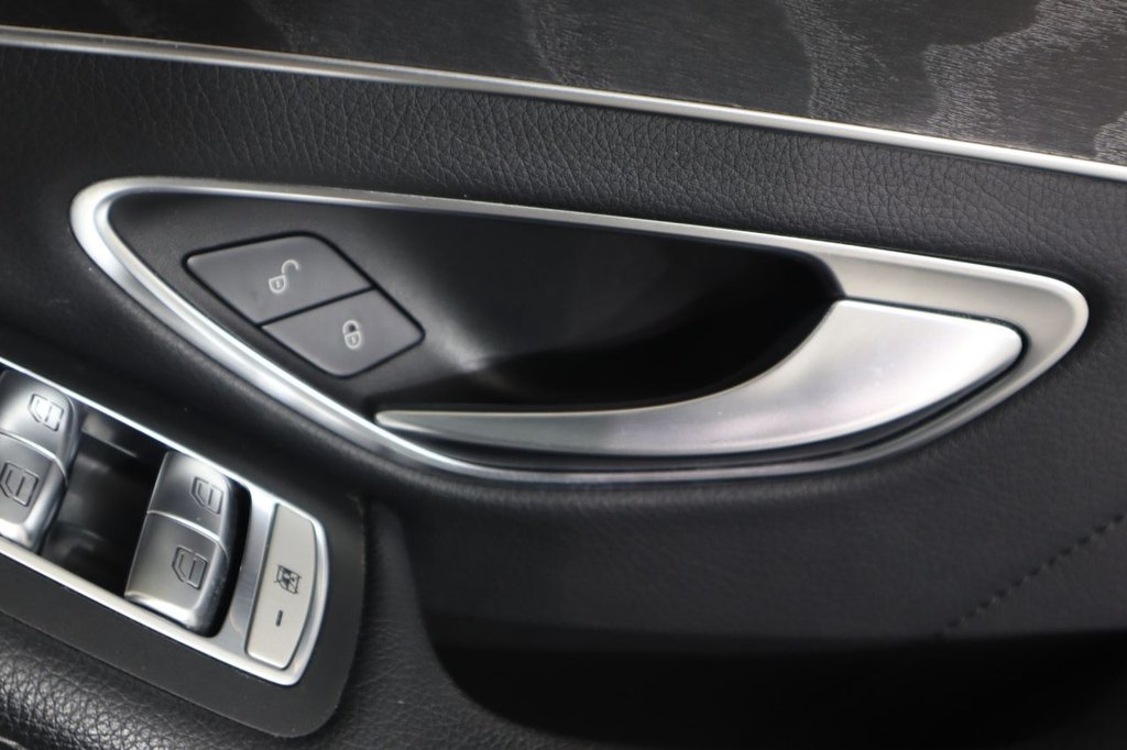 Used Mercedes-Benz C Class 2018 for sale - 77140020: Photo 32