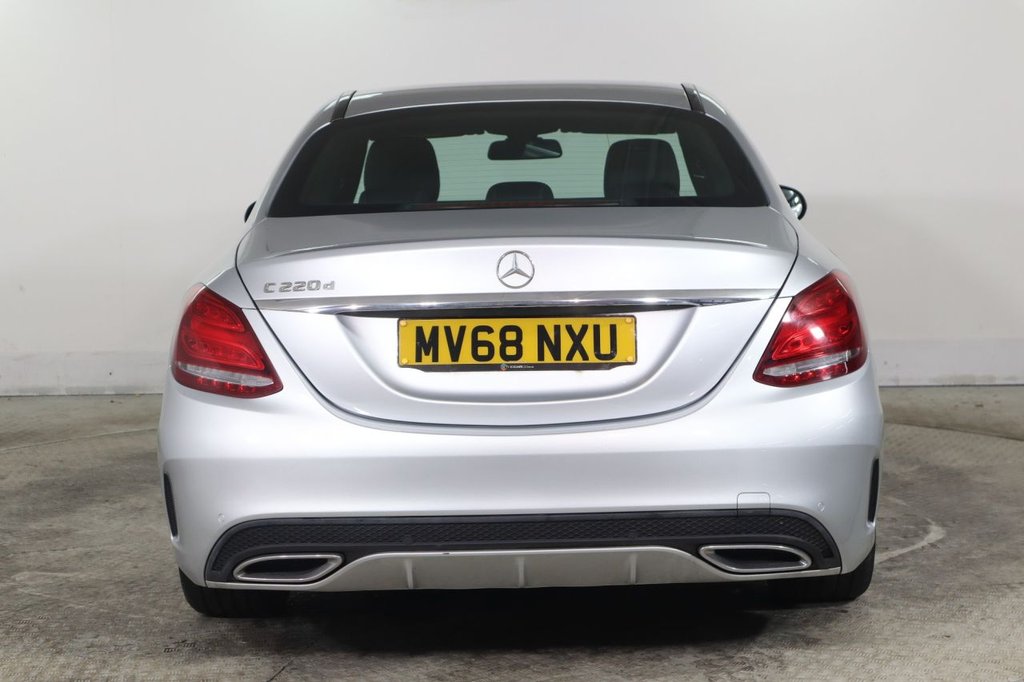 Used Mercedes-Benz C Class 2018 for sale - 77140020: Photo 5