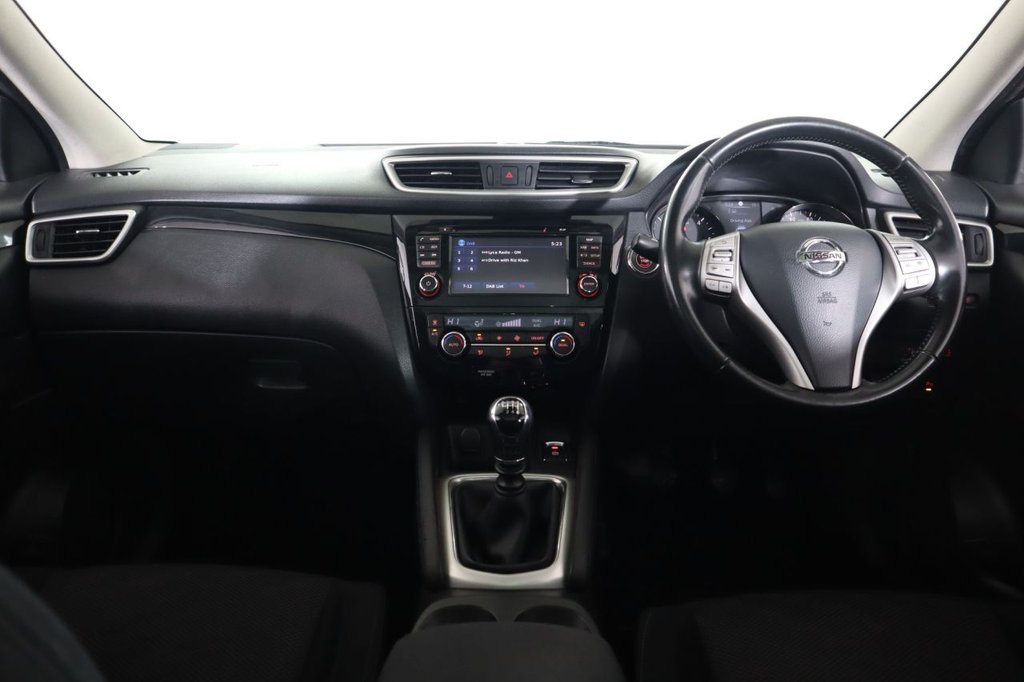 Used Nissan Qashqai 2015 for sale - 76496598: Photo 16