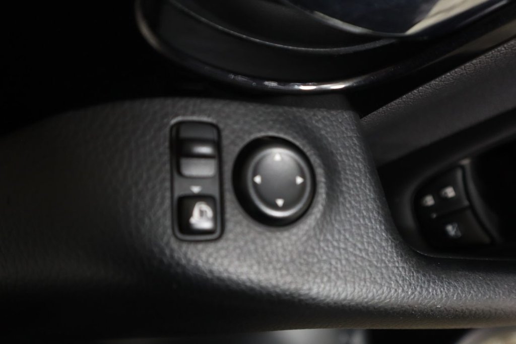 Used Nissan Qashqai 2015 for sale - 76496598: Photo 28