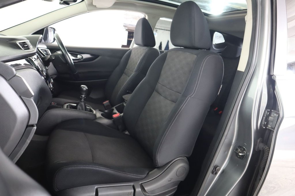 Used Nissan Qashqai 2015 for sale - 76496598: Photo 41