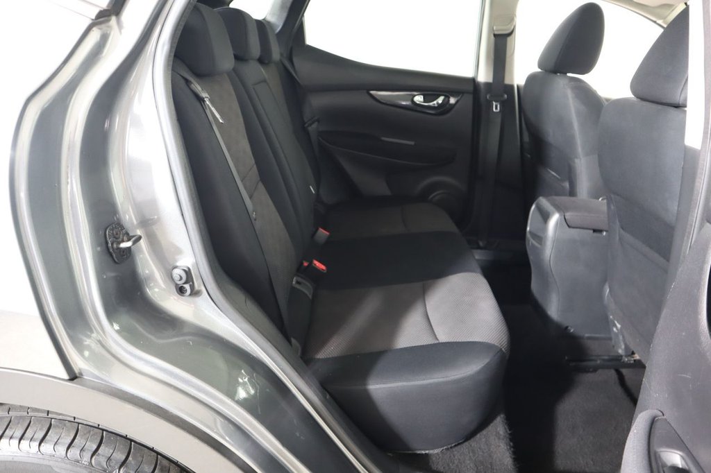 Used Nissan Qashqai 2015 for sale - 76496598: Photo 42