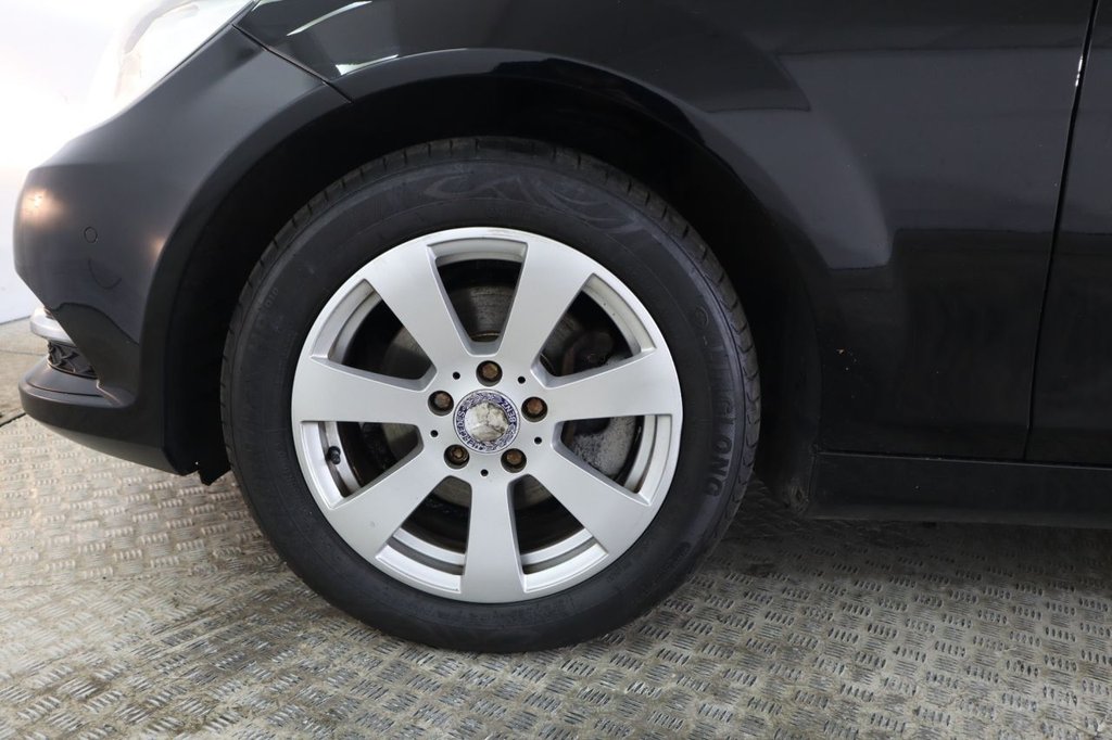 Used Mercedes-Benz C Class 2012 for sale - 76923691: Photo 14