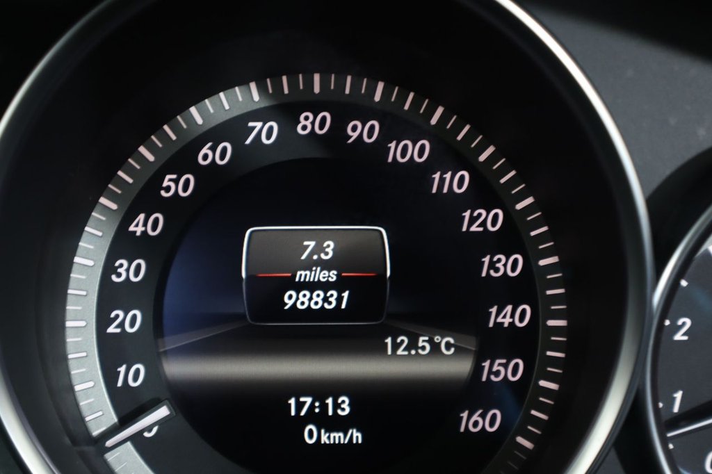 Used Mercedes-Benz C Class 2012 for sale - 76923691: Photo 17