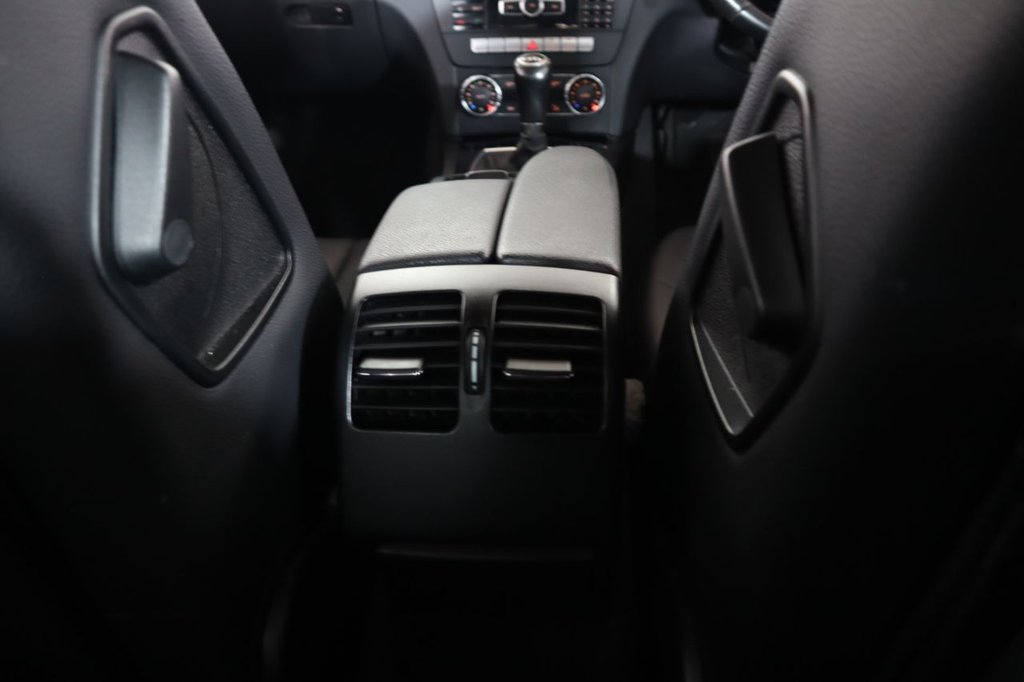 Used Mercedes-Benz C Class 2012 for sale - 76923691: Photo 21