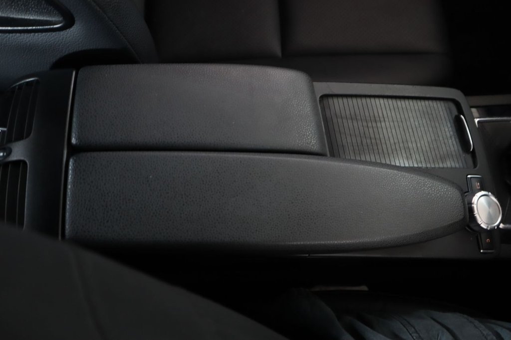 Used Mercedes-Benz C Class 2012 for sale - 76923691: Photo 27