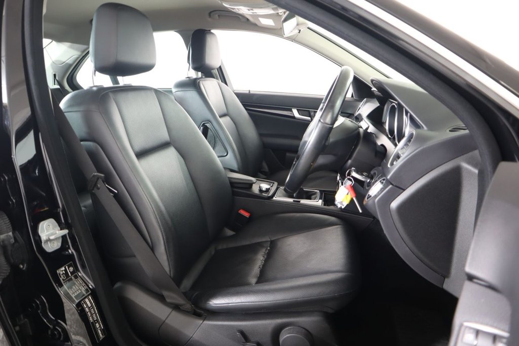 Used Mercedes-Benz C Class 2012 for sale - 76923691: Photo 38