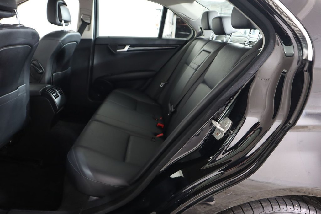 Used Mercedes-Benz C Class 2012 for sale - 76923691: Photo 41