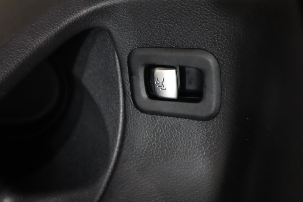 Used Mercedes-Benz C Class 2017 for sale - 76482216: Photo 28