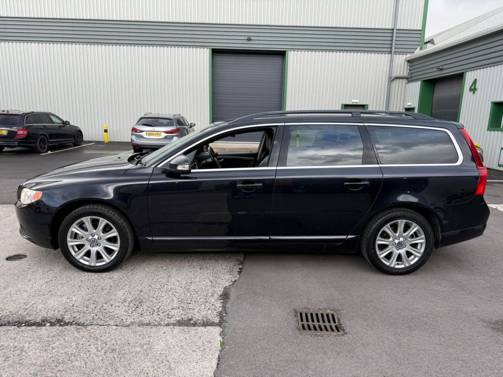 Used Volvo V70 2022 for sale - 77241690: Photo 3