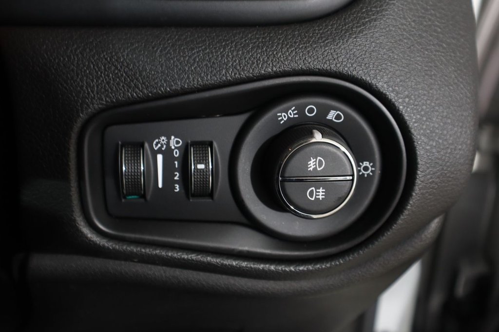 Used Jeep Renegade 2016 for sale - 77520834: Photo 28