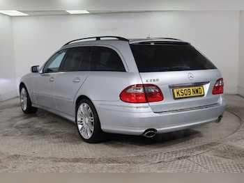 Used Mercedes-Benz E Class 2009 for sale - 76910245: Photo