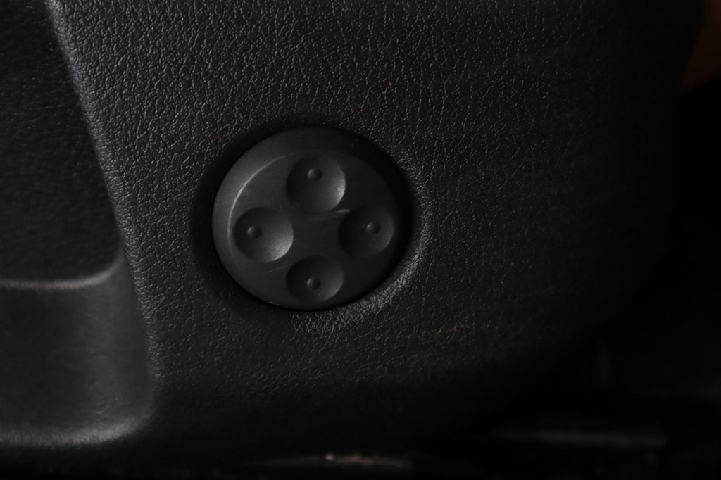 Used Volkswagen Scirocco 2008 for sale - 76185580: Photo 30