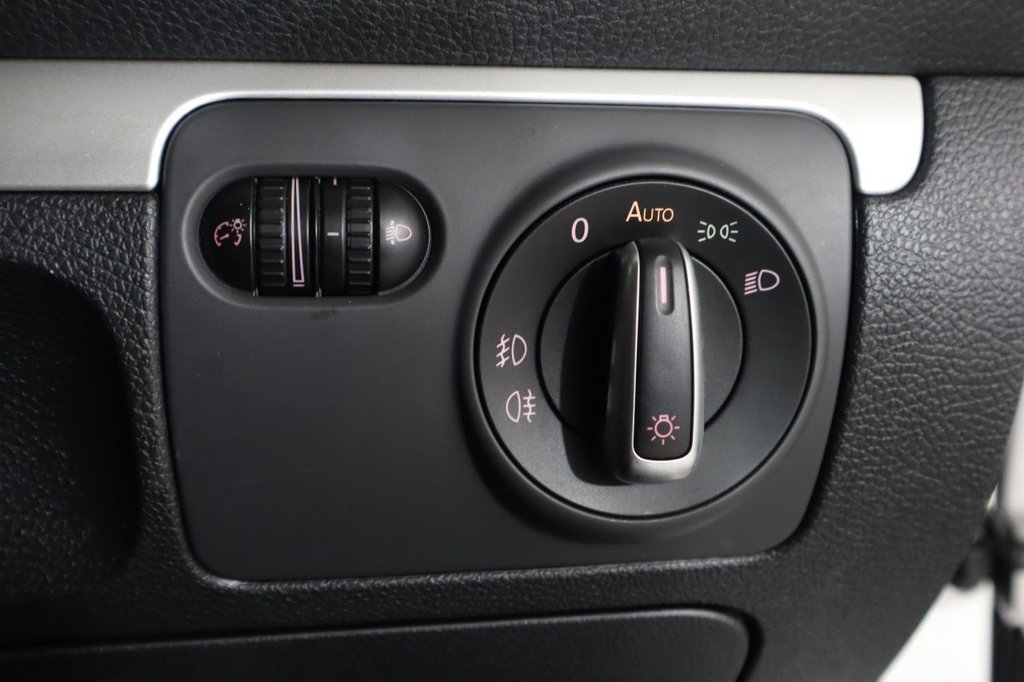 Used Volkswagen Scirocco 2008 for sale - 76185580: Photo 33