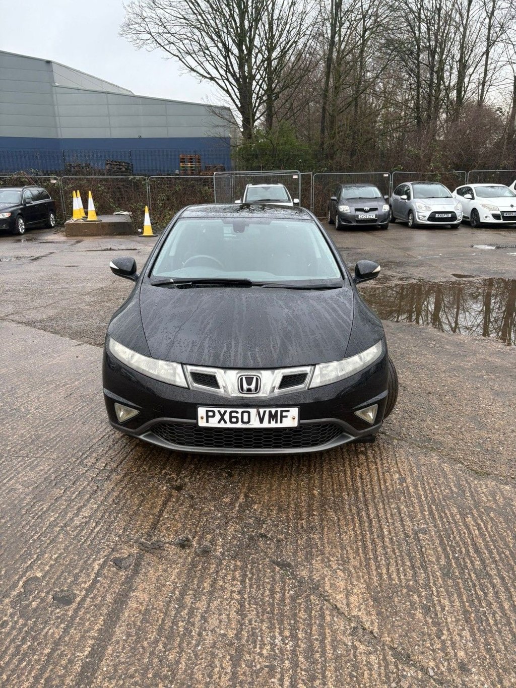 Used Honda Civic 2010 for sale - 77307331: Photo 2