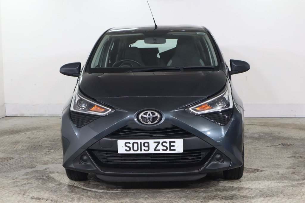 Used Toyota AYGO 2019 for sale - 77212697: Photo 2