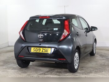 Used Toyota AYGO 2019 for sale - 77212697: Photo