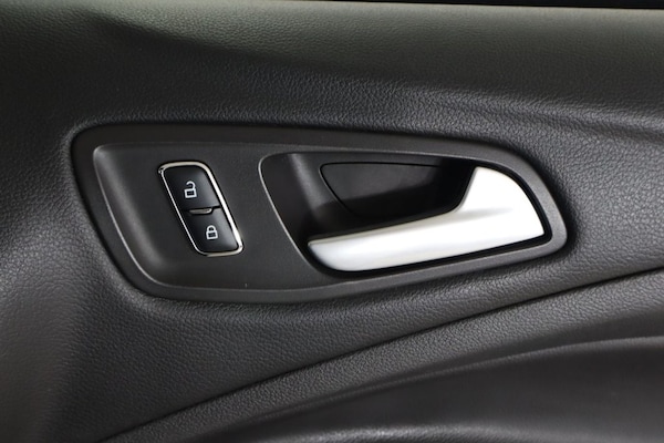 Used Ford Kuga 2015 for sale - 75287253: Photo 41