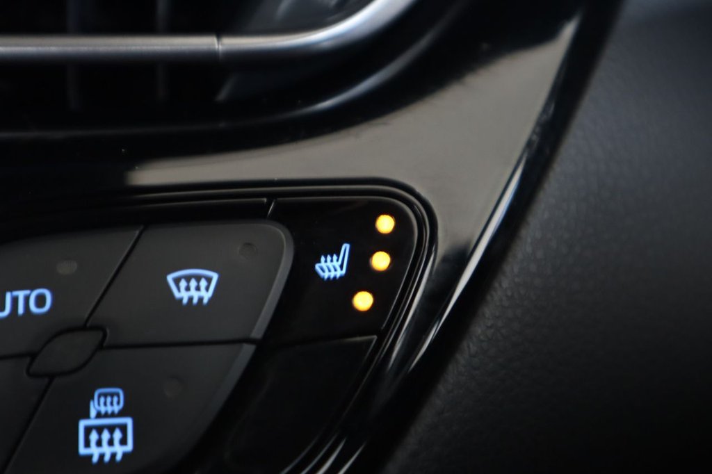 Used Toyota C-HR 2018 for sale - 76655038: Photo 23