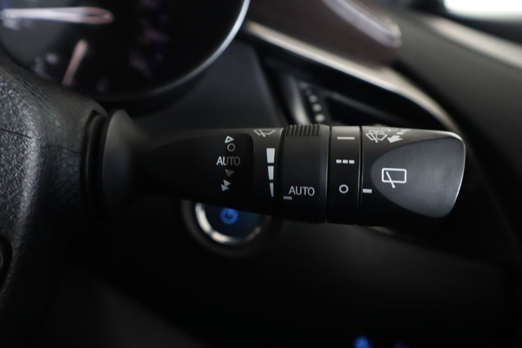 Used Toyota C-HR 2018 for sale - 76655038: Photo 26