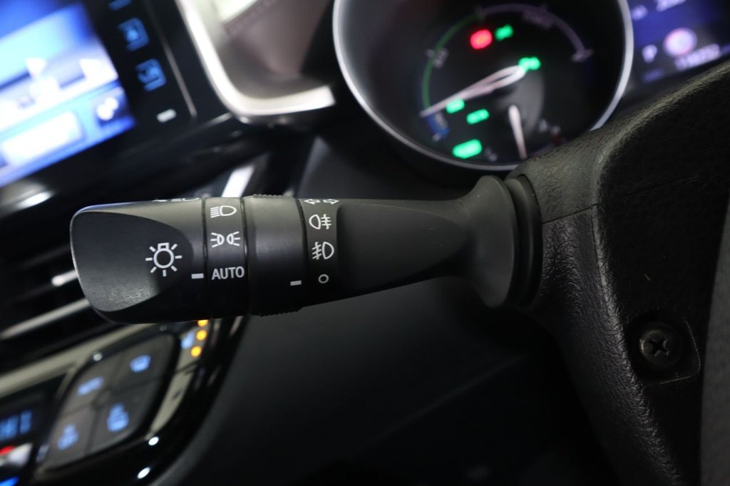 Used Toyota C-HR 2018 for sale - 76655038: Photo 27