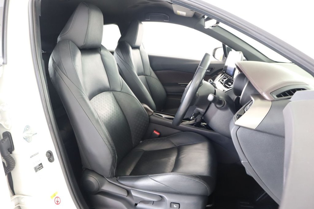 Used Toyota C-HR 2018 for sale - 76655038: Photo 38