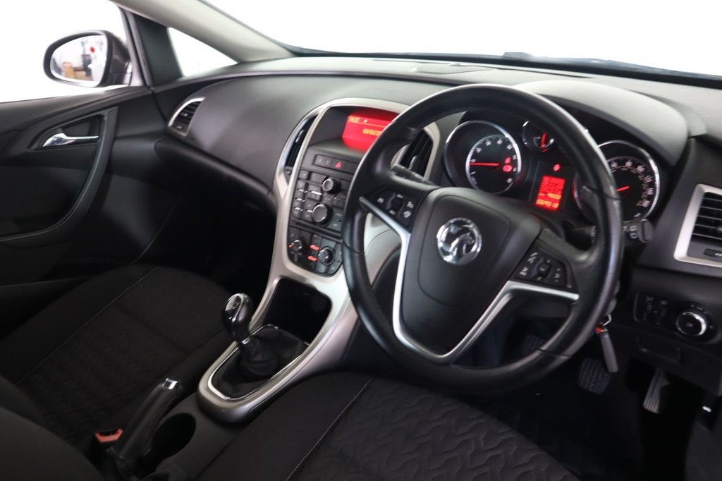 Used Vauxhall Astra 2013 for sale - 77734514: Photo 12