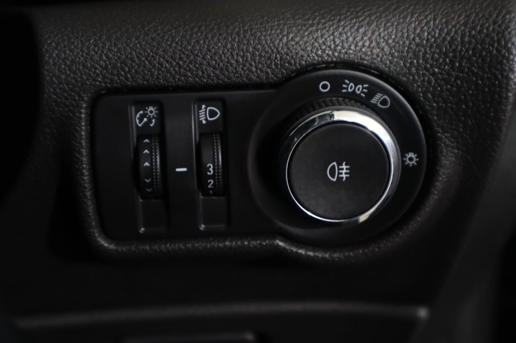 Used Vauxhall Astra 2013 for sale - 77734514: Photo 32