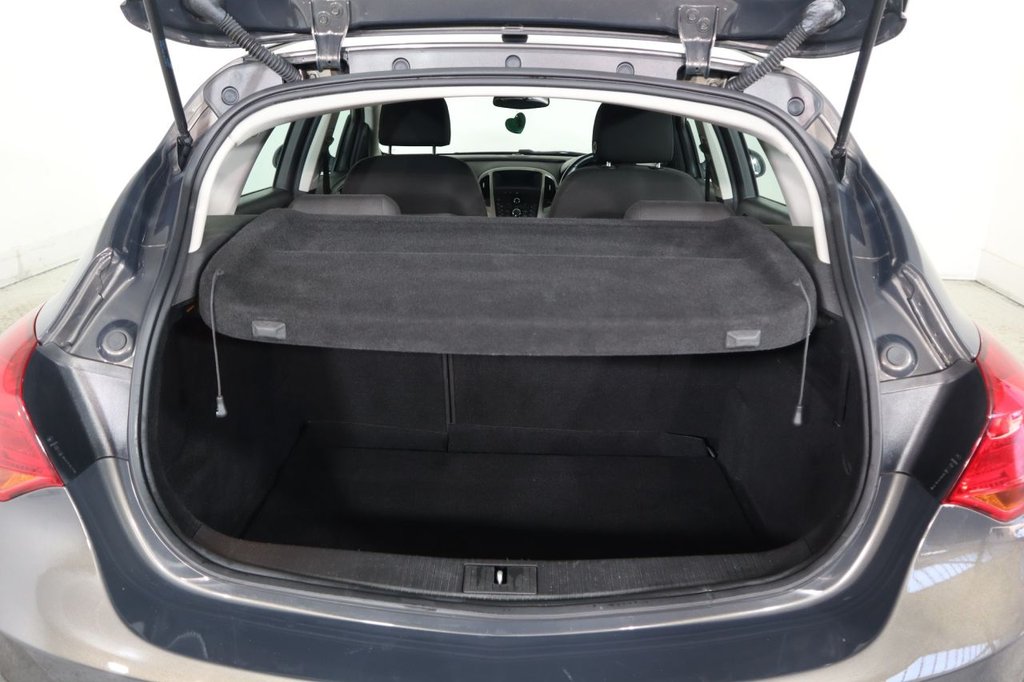 Used Vauxhall Astra 2013 for sale - 77734514: Photo 9