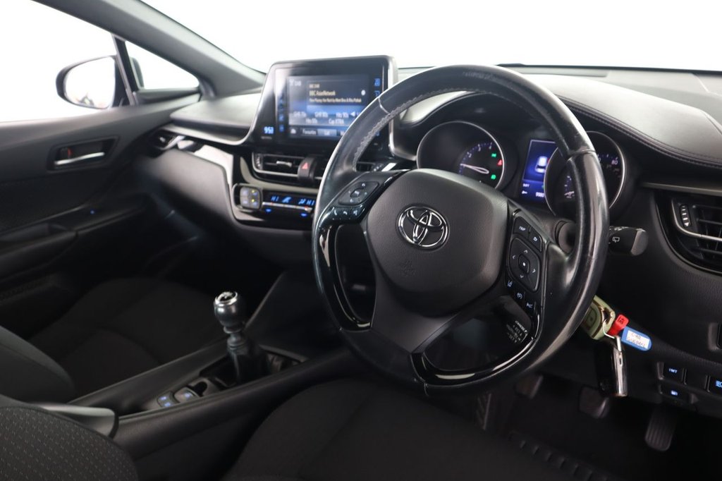 Used Toyota C-HR 2018 for sale - 78068706: Photo 17