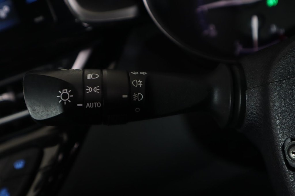 Used Toyota C-HR 2018 for sale - 78068706: Photo 24