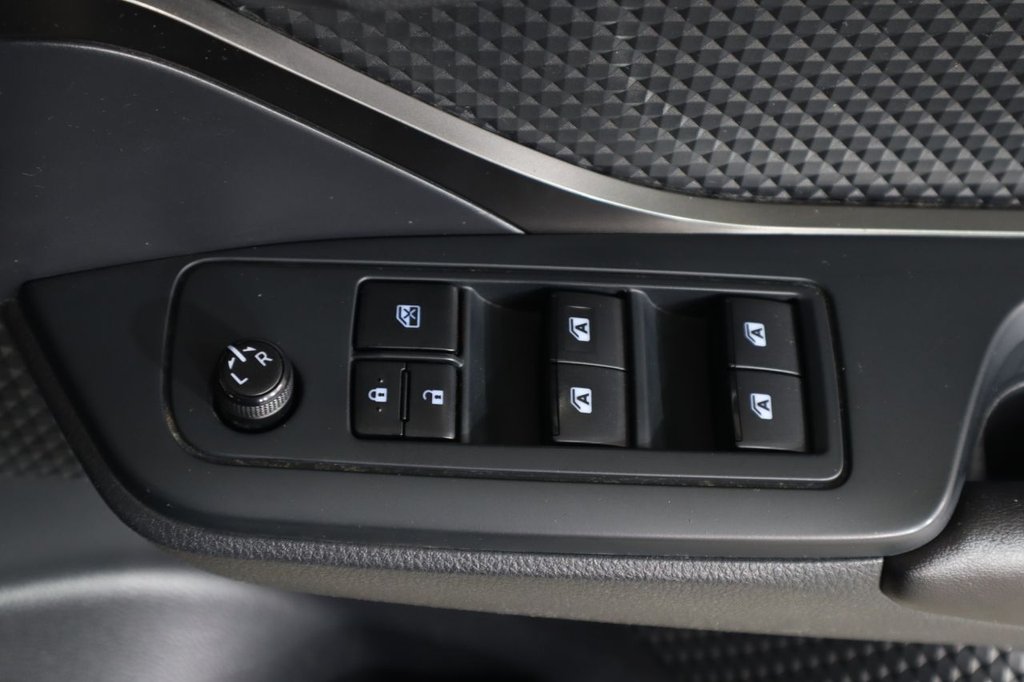 Used Toyota C-HR 2018 for sale - 78068706: Photo 29