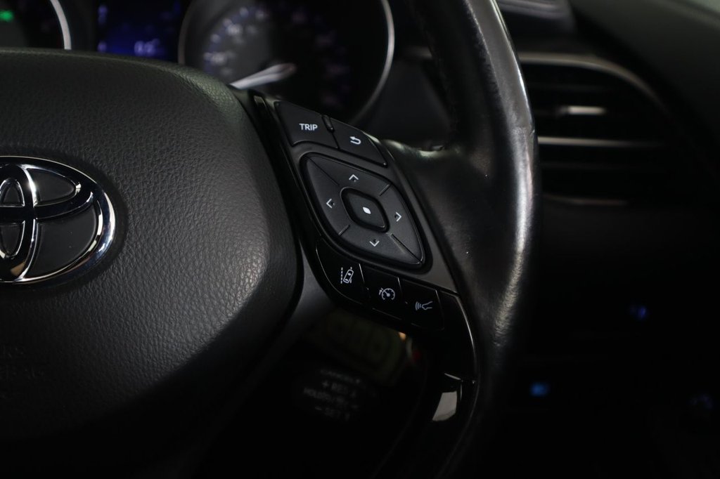 Used Toyota C-HR 2018 for sale - 78068706: Photo 36