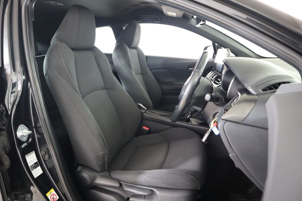 Used Toyota C-HR 2018 for sale - 78068706: Photo 37