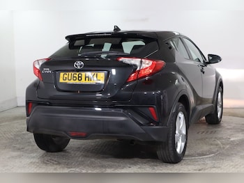 Used Toyota C-HR 2018 for sale - 78068706: Photo