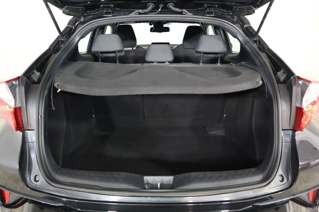 Used Toyota C-HR 2018 for sale - 78068706: Photo 9