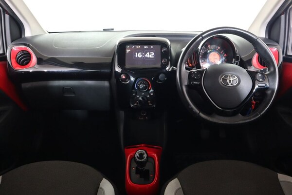 Used Toyota AYGO 2018 for sale - 76291842: Photo 16