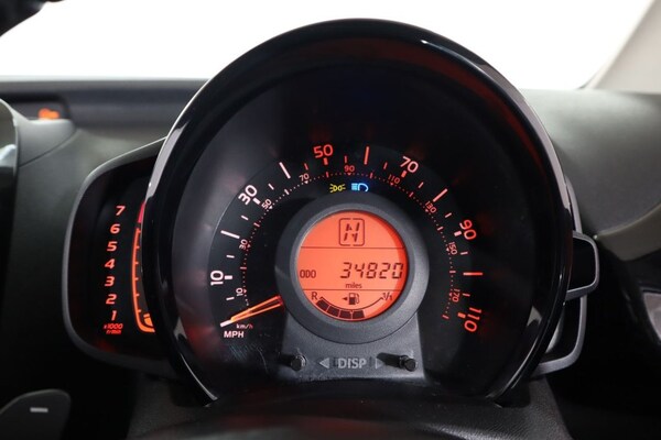 Used Toyota AYGO 2018 for sale - 76291842: Photo 17