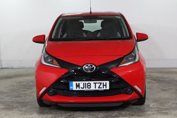 Used Toyota AYGO 2018 for sale - 76291842: Photo 2