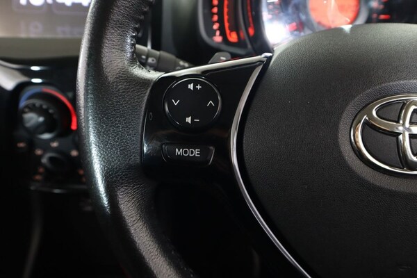 Used Toyota AYGO 2018 for sale - 76291842: Photo 31