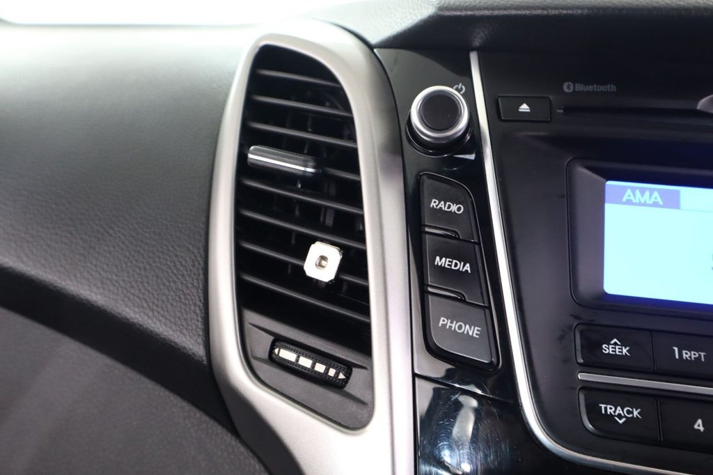 Used Hyundai i30 2015 for sale - 76356703: Photo 24