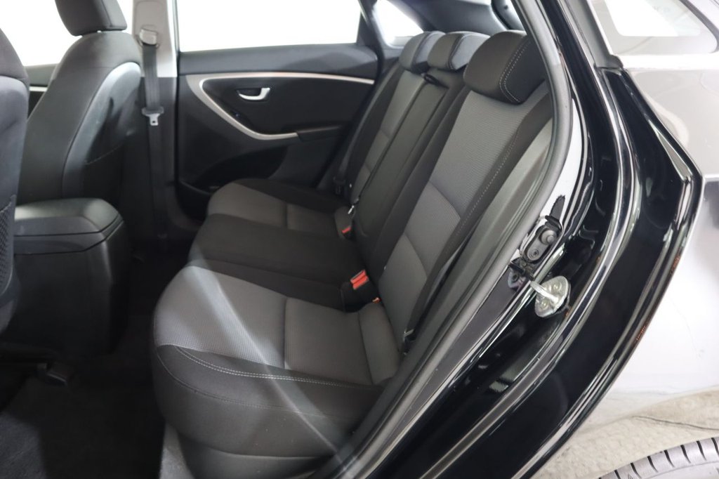 Used Hyundai i30 2015 for sale - 76356703: Photo 44