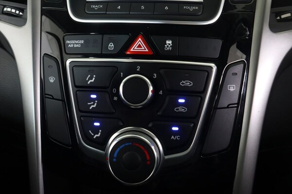 Used Hyundai i30 2014 for sale - 75675593: Photo 20