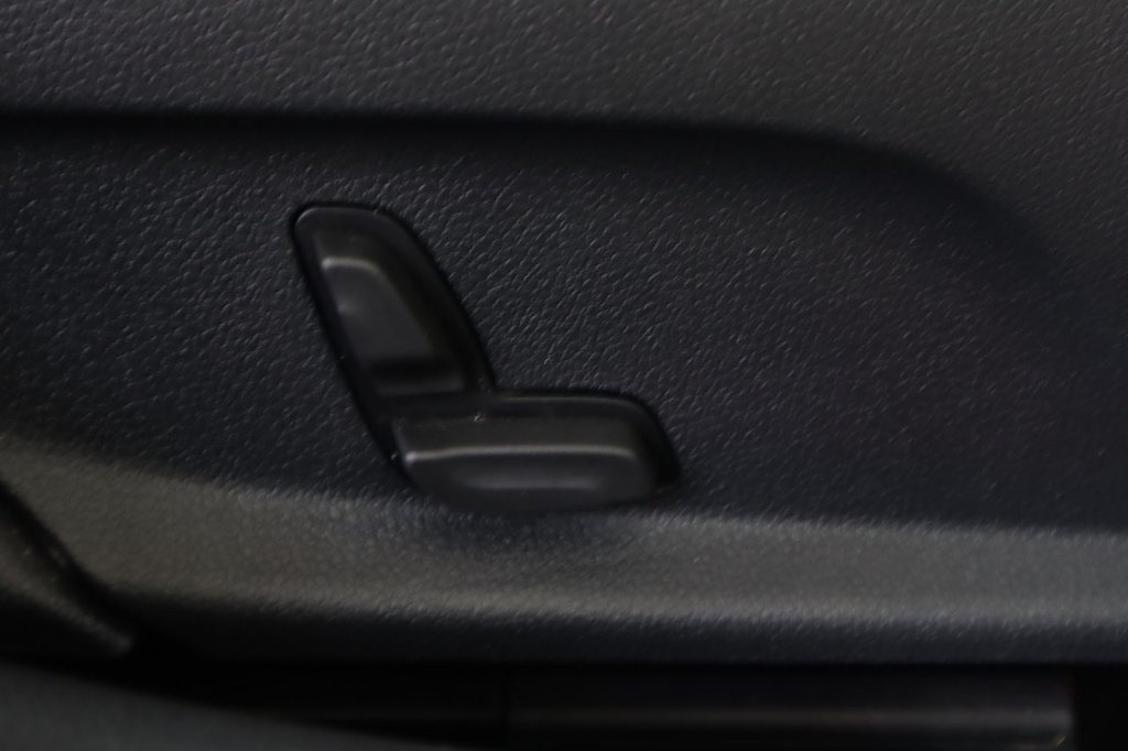 Used Mercedes-Benz C Class 2019 for sale - 78153957: Photo 31