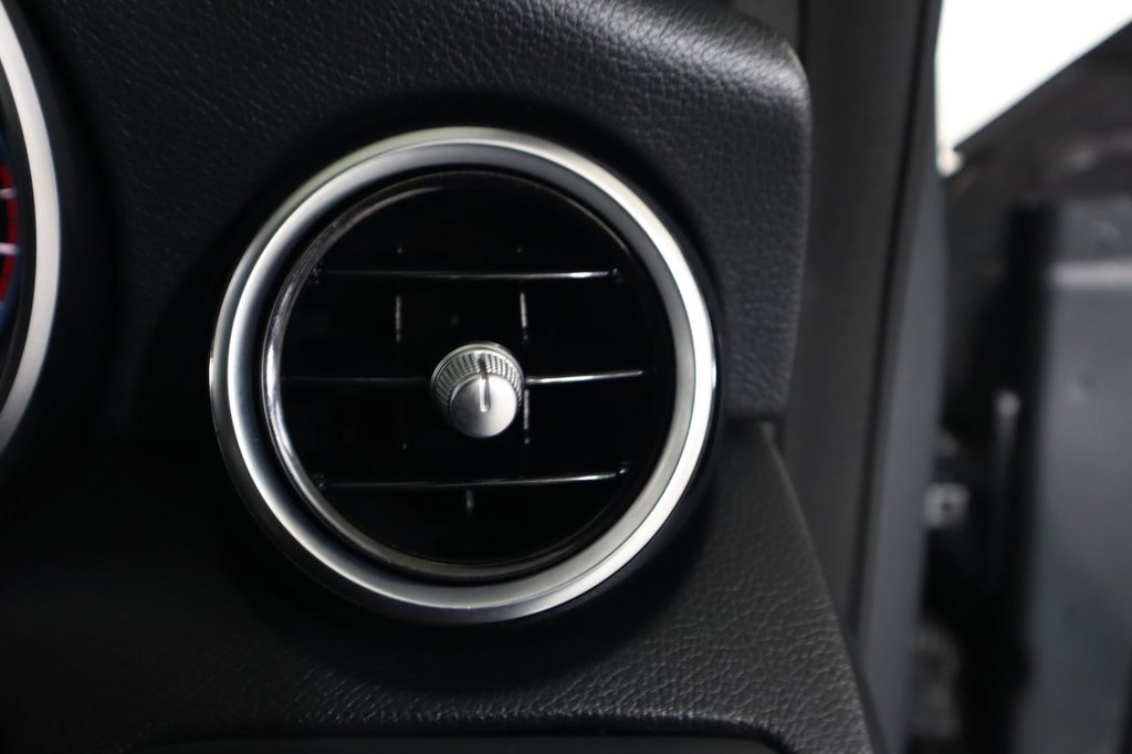 Used Mercedes-Benz C Class 2019 for sale - 78153957: Photo 36