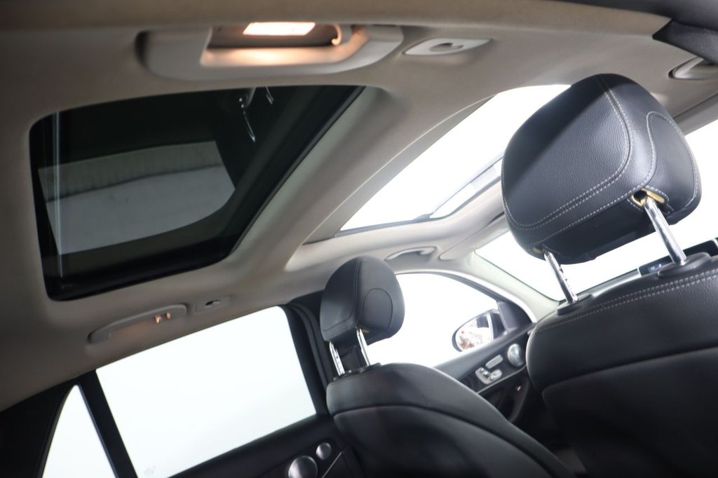 Used Mercedes-Benz GLC 2016 for sale - 77680980: Photo 18