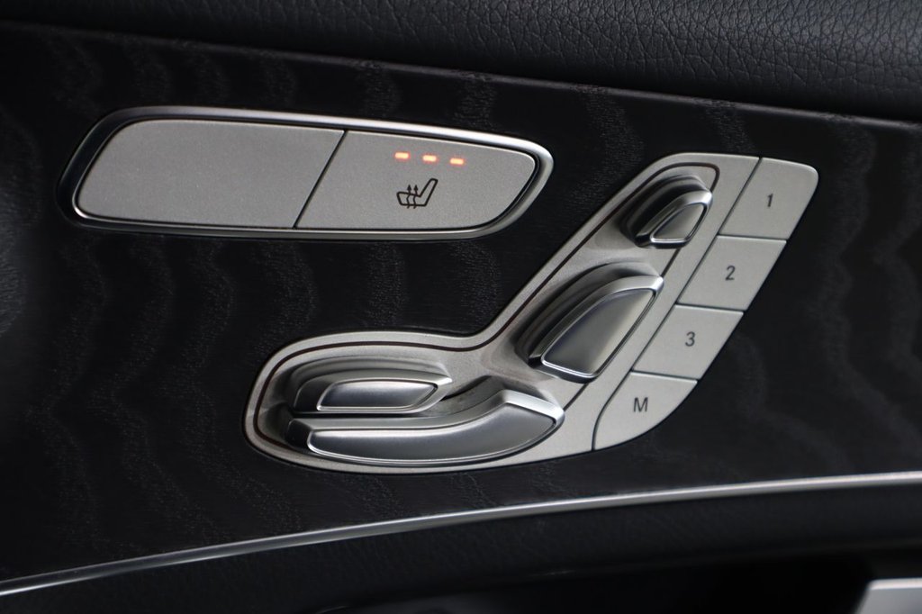 Used Mercedes-Benz GLC 2016 for sale - 77680980: Photo 28