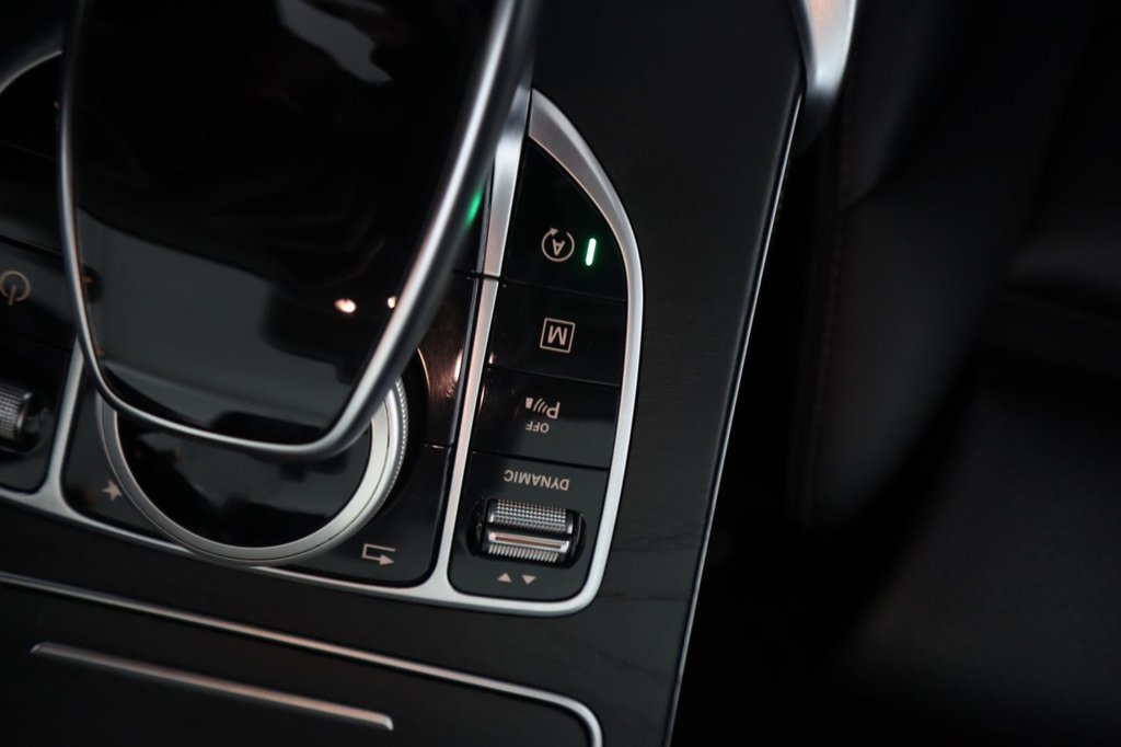 Used Mercedes-Benz GLC 2016 for sale - 77680980: Photo 32